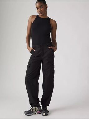 Levi's Black Cargo Pants for Women